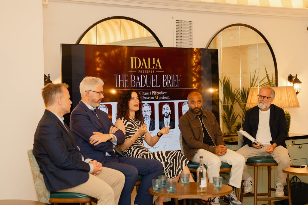 The Baduel Brief salon